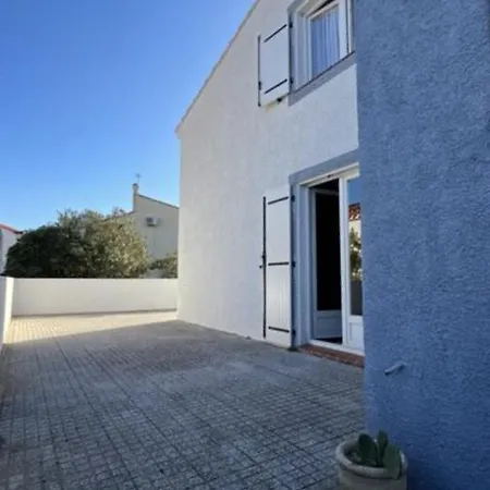 Vakantiehuis Maison Individuelle Familiale Face A L'etang 6glyc25 *