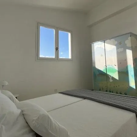 Vakantiehuis Maison Individuelle Familiale Face A L'etang 6glyc25 *